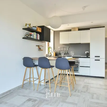 Casa Lp - And Pool * Varano Borghi